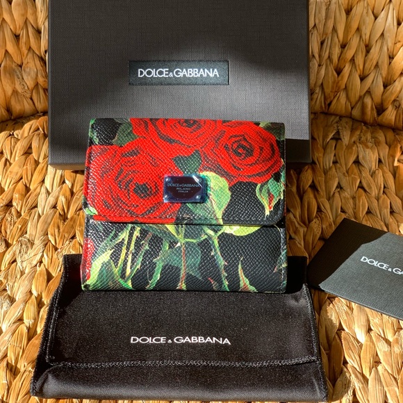Dolce & Gabbana Handbags - 🌹NIB Dolce & Gabbana Red Roses French Wallet🌹